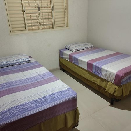 הוילה Olímpia Casa Para Temporada 900 Metros Do Termas Dos Laranjais מראה חיצוני תמונה